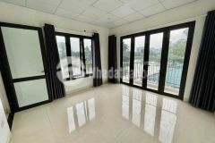 Siêu phẩm nhà mặt ngõ 48m2, lô góc view hồ đẹp, ô tô đỗ cửa, có 1 0 2