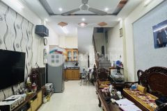 Bán nhà hoàng ngân, nhân chính,thanh xuân,4.45 tỷ, 38m2, gần phố, ô tô, kinh doanh.