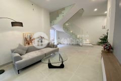 Bán nhà đẹp mới xây ngõ 378 thụy khuê 4 tầng 43m2 giá 5,5 tỷ. lh 0912442669