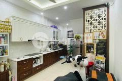 Bán nhà dân tại lê đức thọ 35mx4t, mt 3.5m, ô tô qua, kinh doanh tốt, nhỉnh 3 tỷ