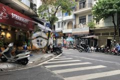 Bán nhà mặt phố bát đàn, thông số vàng, một căn duy nhất, mặt tiền 3 m.