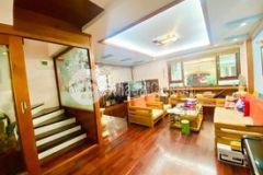 Bán nhà vị trí đẹp, phân lô, mt to, ô tô tránh, vỉa hè, kinh doanh vp phố trung kính.