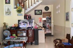 Chỉ nhỉnh 3 tỷ nhà 2 tầng 100m2 đất điện biên phủ