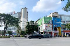 Ban đât lô goc phương sai đông, ngo ô tô, 7,3 ty.