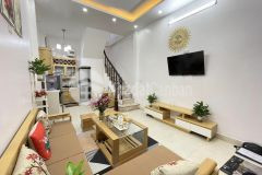 Bán nhà kim đồng ngõ ô tô 7 chỗ đẹp rạng ngời 36m2 giá 3.2 tỷ