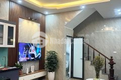 Hiếm, nhỉnh 2 tỷ, gần phố bạch mai trương định 33m x 3t, ở ngay. lh 0364260565