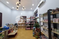 Mặt.phố vip nguyễn huy tự bán 235m2 tặng nhà hai bà trưng