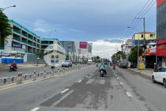 Gay aeon mall tên lửa hàng hiếm duy nhất 6.420m chủ đời đầu giá đầu tư