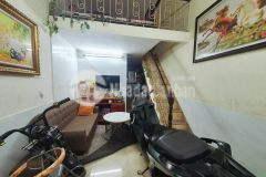 Bán nhà ở ngay hoàng hoa thám, ba đình, dt 25m2, giá 2.9 tỷ