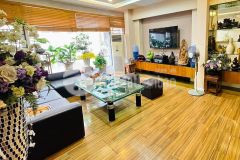 Bán nhà phố nguyễn văn cừ, kinh doanh đỉnh, mặt ngõ ô tô tránh.