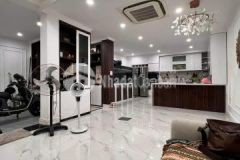 Bán nhà đội cấn 90m2 mt 7m mới kính coong trung tâm đẳng cấp thang máy phòng gym chỉ 183trm2