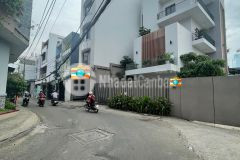 Bán nhà mặt tiền tô hiệu ngang 4.8m cạnh trường học kinh doanh tốt giá rẻ