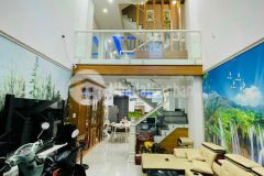 Nhà mới đẹp 2 lầu st. 4x14 chỉ 7.6 tỷ hxh lý thường kiệt