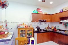 Ban gâp hem ô tô 8m, kê gigamaill hbc thu đưc dt 70m2 x 3tâng, gia nhinh 6 ty