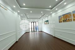 Mặt ngõ, lô góc, 7 tầng, thang máy văn chương, đống đa. 0911554873.