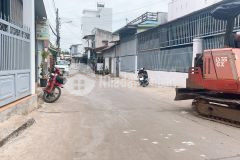 Đất phố giá rẻ. lô đất nằm ngay tttp bmt, gần sát chợ, gần sát trường học,cách ngã sáu ch