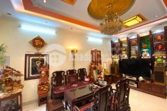 Nhà đẹp phân lô tựu liệt 50m2 mt 4.2m