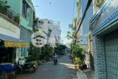 Nhà bán hẻm 16 đường lê trọng tấn dt 4,5x14, 1 lầu hẻm xe hơi đậu