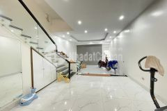 Nhà đẹp ngọc thụy, 80m x 4.5 tầng, mt 5.5m, ô tô, gần trường pháp, 11.5 tỷ