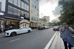 Bán nhà mặt phố vũ phạm hàm 153m2x6t,lô góc,thang máy,vỉa hè thang máy, chỉ 136 tỷ