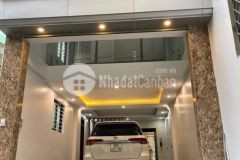 Bán gấp nhà bồ đề, nguyễn văn cừ, 65m2, 6 tầng, lô góc, thang máy, gara ô tô