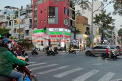 Cho thuê nhà 2mt góc nguyễn trãi huỳnh mẫn đạt, phường 3 quận 5.