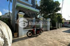 Lô đất ngay trung tâm thành phố, hẻm nguyễn tất thành. đông dân cư. 1 lô duy nhất, xung quanh đã xây