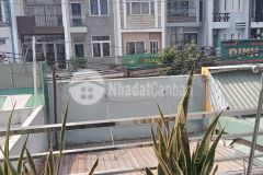 Nhà mặt tiền đường tên lửa cần bán