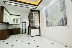 Cần bán gấp nhà thanh đàm hoàng mai dt 35 m2 x 5 tầng sổ đỏ giá 2,7 tỷ