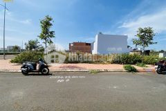 Đất đấu giá tổ dân phố 8 phường tân an đường 20m 5 x 23.33m