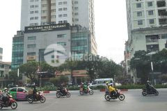 Mặt ngõ, ô tô tránh, an sinh đỉnh phố nguyễn chí thanh, đống đa. 0911554873.