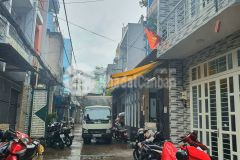 Hẻm 6m thông đối diện đầm sen mt 5m 10pn giá tốt