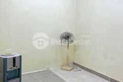 Bán căn nhà 3 tầng btct, hẻm otô, 3 tầng.