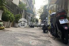 Nhà phố đang kinh doanh đa ngành nghề, 2 lầu