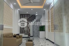 Bán nhà phố bạch mai hai bà trưng 35m x 3 tầng x 2.3 tỷ. ở ngay, 10m ra ô tô.