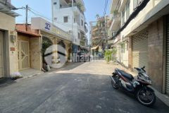 Chính chủ bán nhà riêng 43m2, trung tâm phú nhuận, giáp quận 1. ngõ ôtô thông nhiều lối.