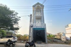 Bán nhà 1 trệt 2 lầu rẻ nhất kdc lê phong, dĩ an. đường 13m, 4pn. giá 3,6ty