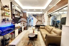 Bán nhà riêng giáp bát, ô tô, dt 39m, 5t, mt 8m, giá chào 4 tỷ 55, lh 0984417892