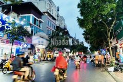 Bán nhà 4 tầng, diện tích 90m2, tại sài đồng, flc, ngõ rộng ôtô tránh, kd, giá chào 7.4 tỷ.