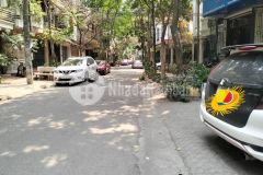 Bán nhà phân lô vip đầm trấu qhbt kd vỉa hè dân trí cao dt 60m 5 tầng mt 5.7m giá13 tỷ.