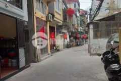 Chính chủ bán nhà giải phóng, dt 39m, 2t, mt 4m, giá chào 2 tỷ 2, lh 0984417892