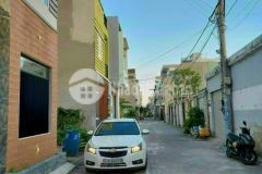 2 mt khu phân lô sầm uất ô tô đậu ngày đêm toàn nhà giàu ở nhà mới ở ngay chỉ 5 tỷ