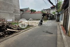 Bán đất phố chu huy mân, lô góc, ô tô 50m2 chỉ hơn 3 tỷ.