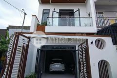 Nhà khu phân có khu câu cái giải trí nhiều cây xanh không khí trong lành