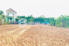 Sập hầm cc đất vuông vức gần chợ ngay dt 609 sẵn sổ