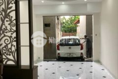 Hiếm ô tô vào nhà, 4 tầng di trạch, 100m ra kđt kim chung, 2 thoáng, cầu thang giữa,2.x tỷ