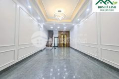 Văn cao, nhỉnh 12 tỷ, mở văn phòng công ty chỉ có lãi, vị trí đỉnh của đỉnh