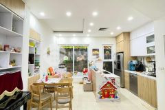 Bán nhà ngõ 162 đội cấn, ba đình, 2 thoáng tặng nội thất, 55m2 giá 6.3 tỷ