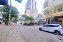 Phạm văn đồng 229m 5 tầng mặt tiền 10m vỉa hè gara, ô tô kinh doanh.