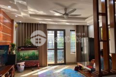 Cấp báo nhà đẹp 2 thoáng nở hậu 3 gác đỗ yên hoà 54m 6.61 tỷ